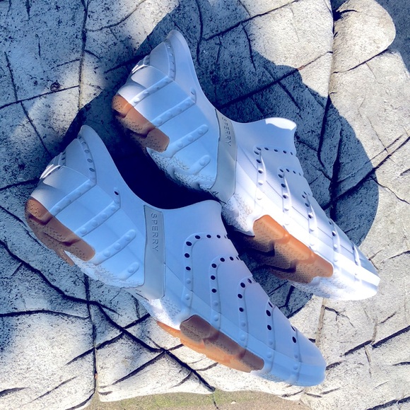 SPERRY (13) Men’s Water Strider White Rubber Water Shoes - Picture 3 of 12